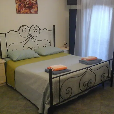 Casa Dei Mille לינה וארוחת בוקר